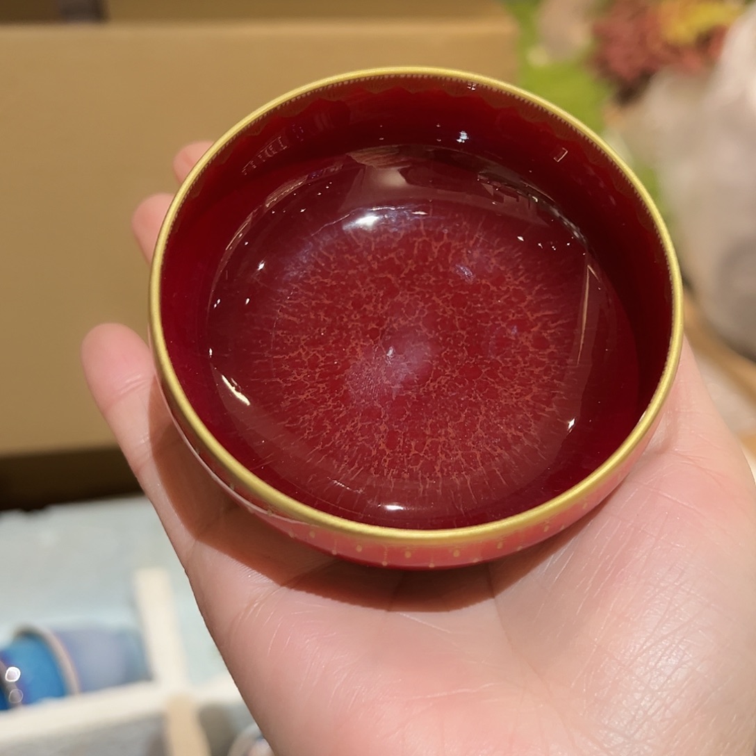 沐窑朗红描金主人杯