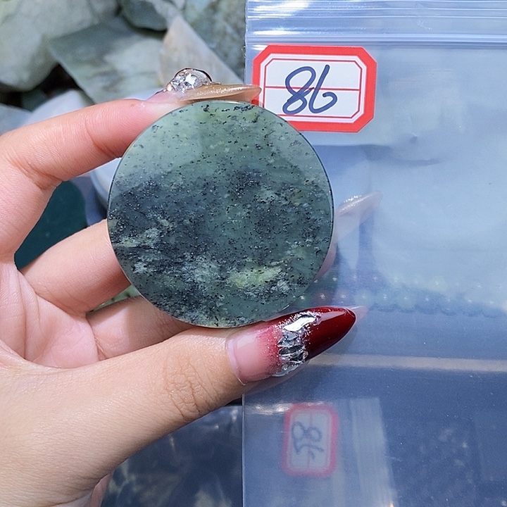 和田玉和田玉边角料随机发未镶嵌