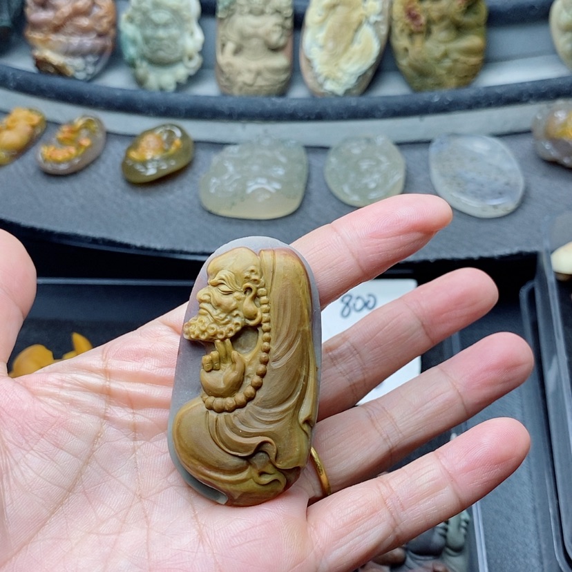 【闪购商品】定制石英质玉吊坠未镶嵌