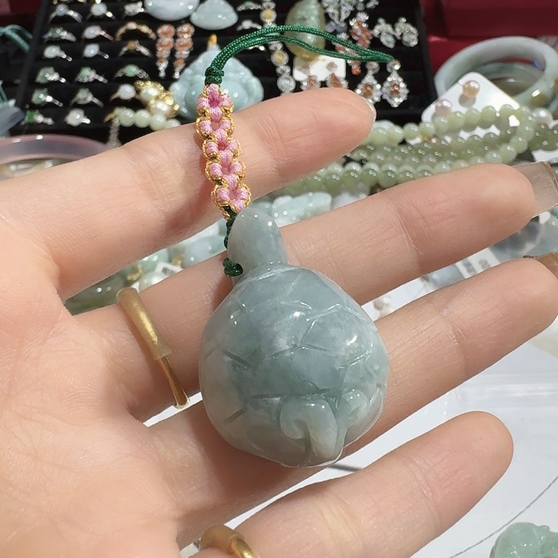 翡翠未镶嵌颈饰001