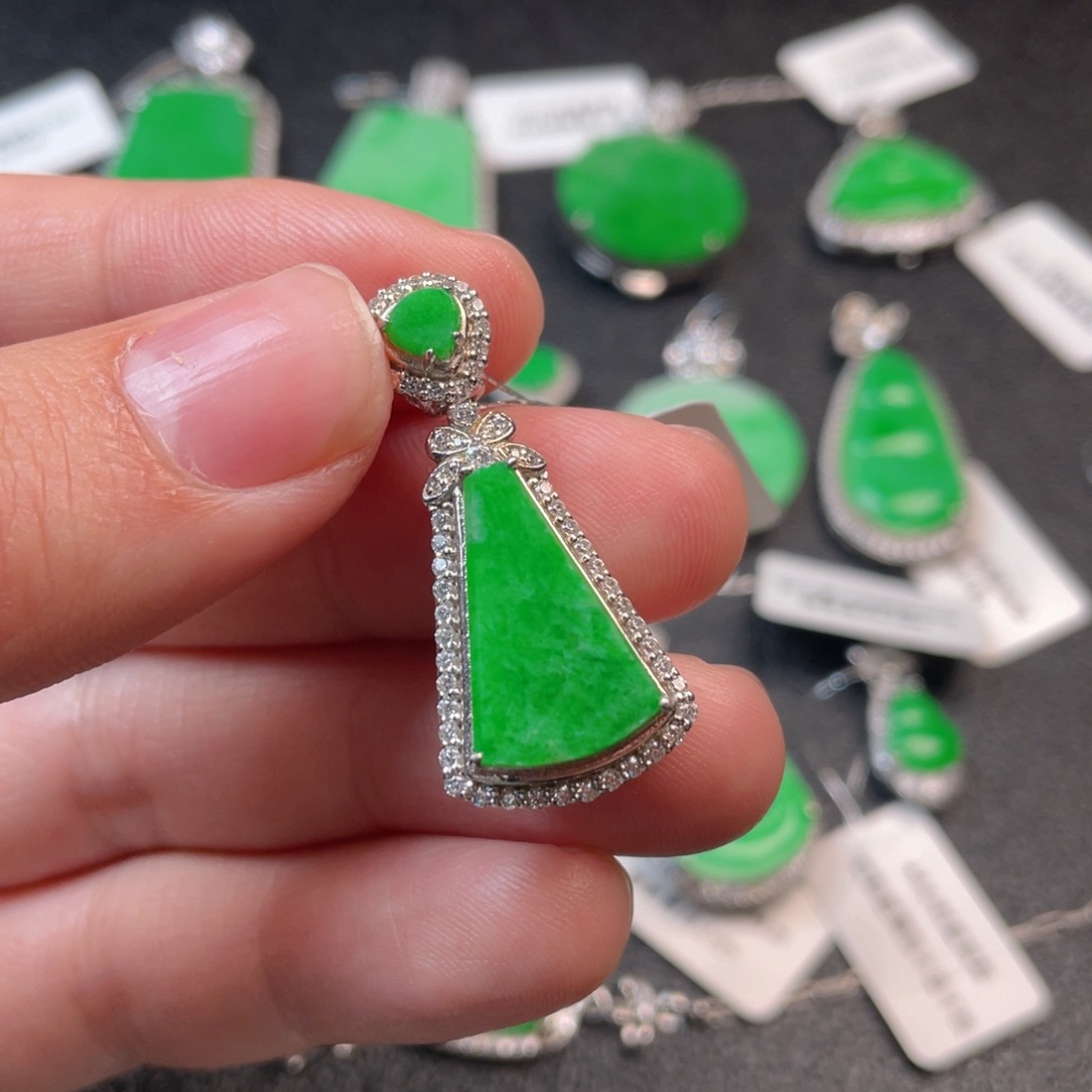 翡翠吊坠(不含链)银S925镶嵌