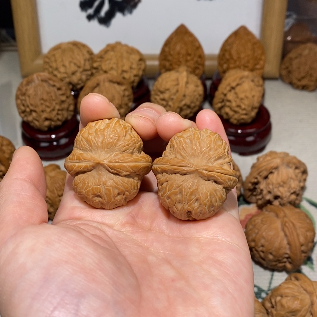 文玩核桃把件32尺全品元宝