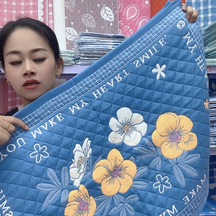 棉五朵小花蓝色现货