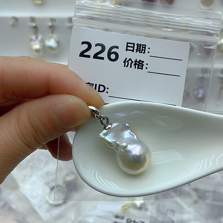 淡水珍珠颈饰未镶嵌