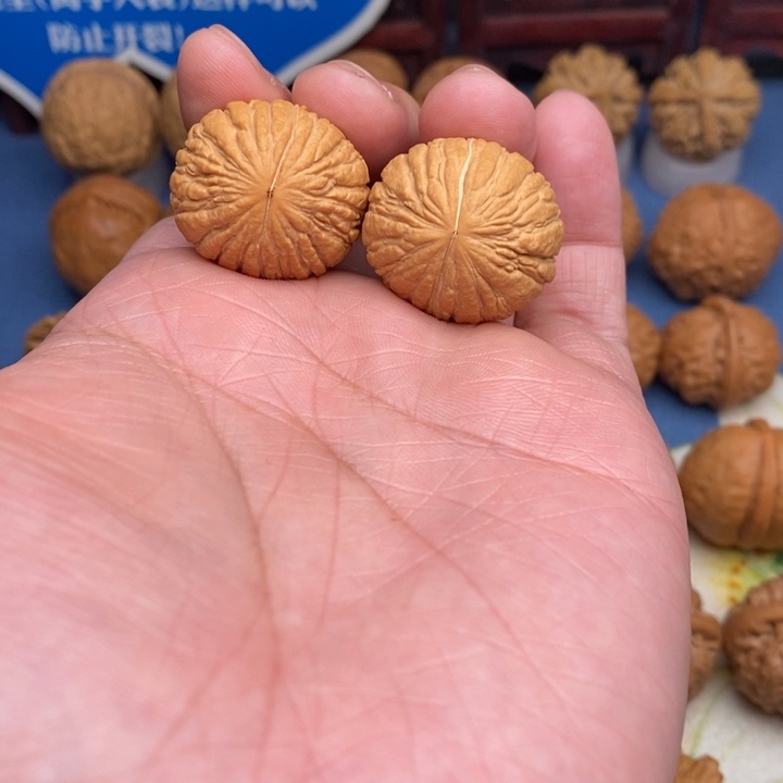 文玩核桃把件…………