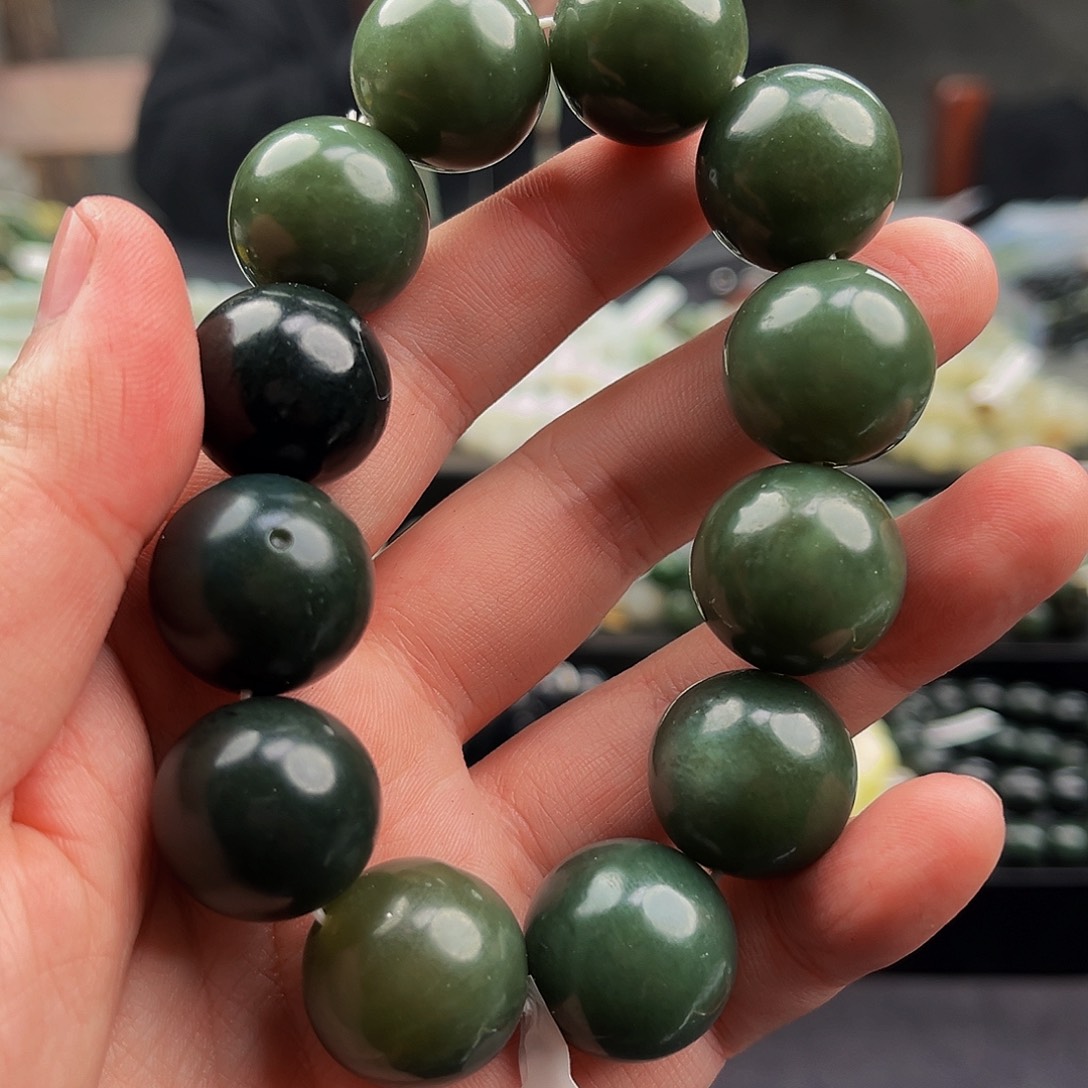 和田玉手串未镶嵌