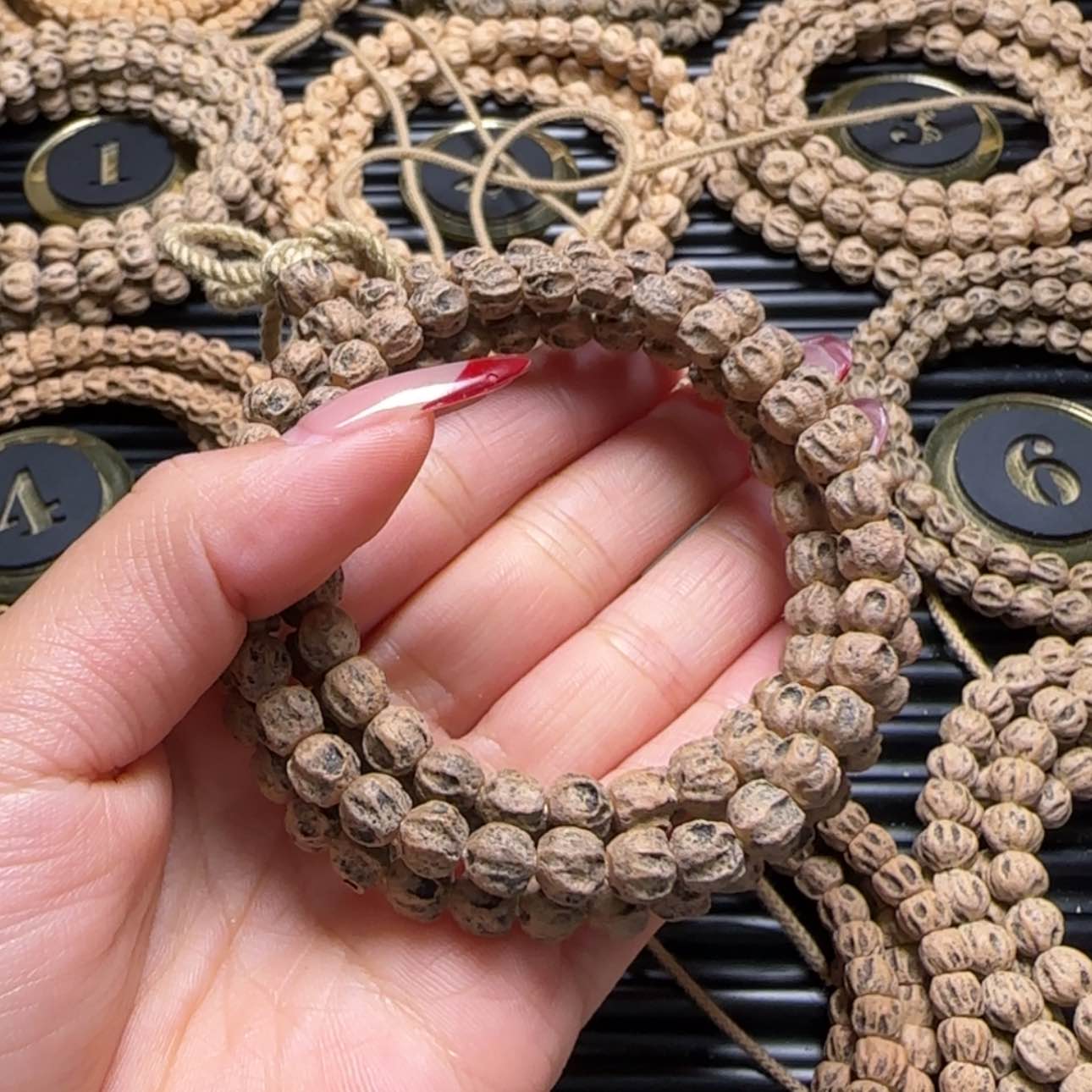 【闪购商品】柏香籽/百香籽吊坠姜***?