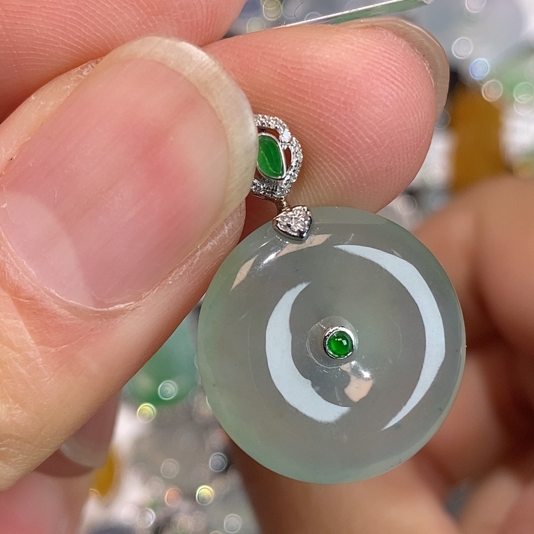 翡翠颈饰18K金镶嵌平安