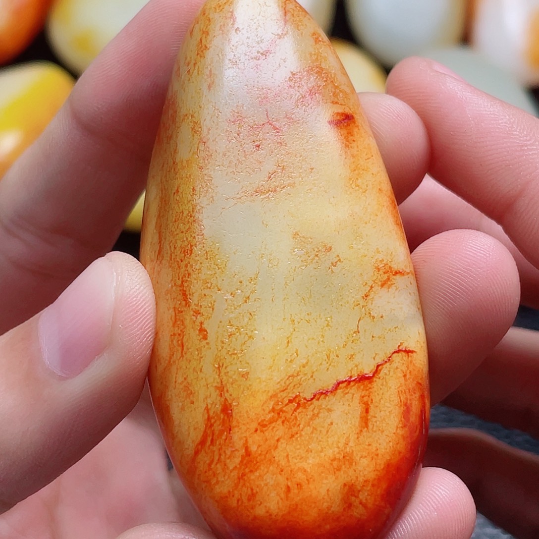 和田玉未镶嵌珠宝奇石