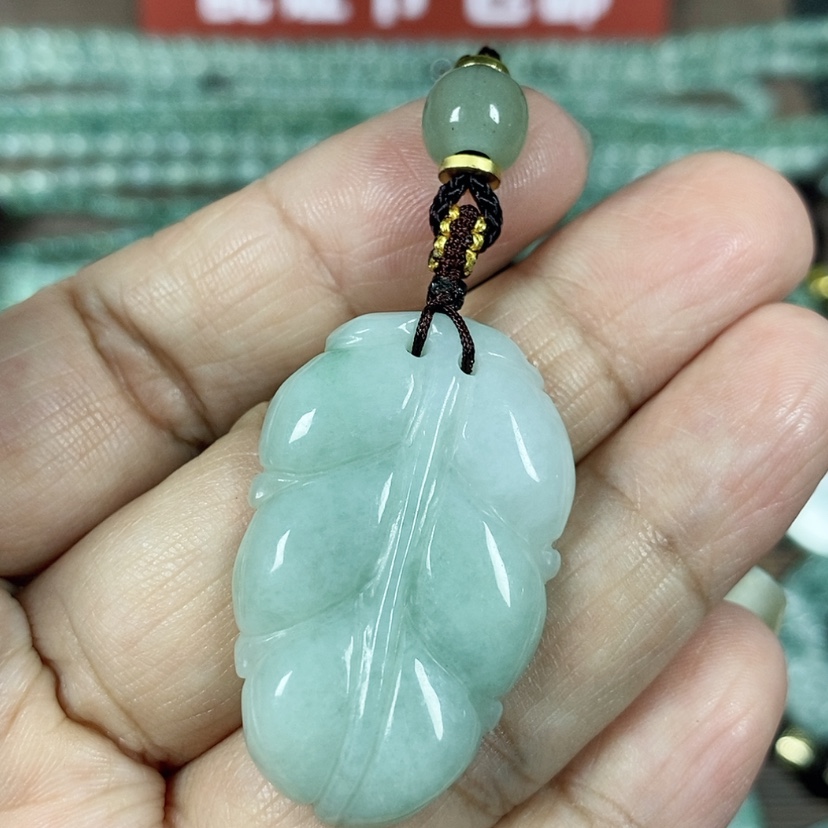 【闪购商品】翡翠颈饰未镶嵌玉吊坠翡翠玉金枝玉叶