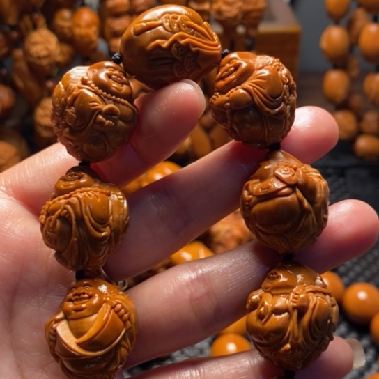 橄榄核吊坠瑞兽弥勒