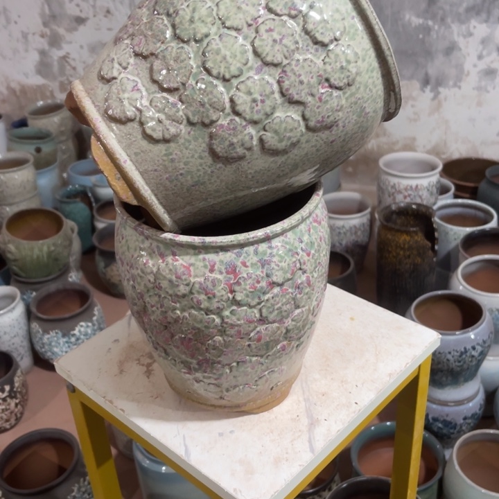 紫砂花盆口径18高度22两只正品