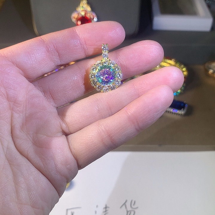 非金属87吊坠。              