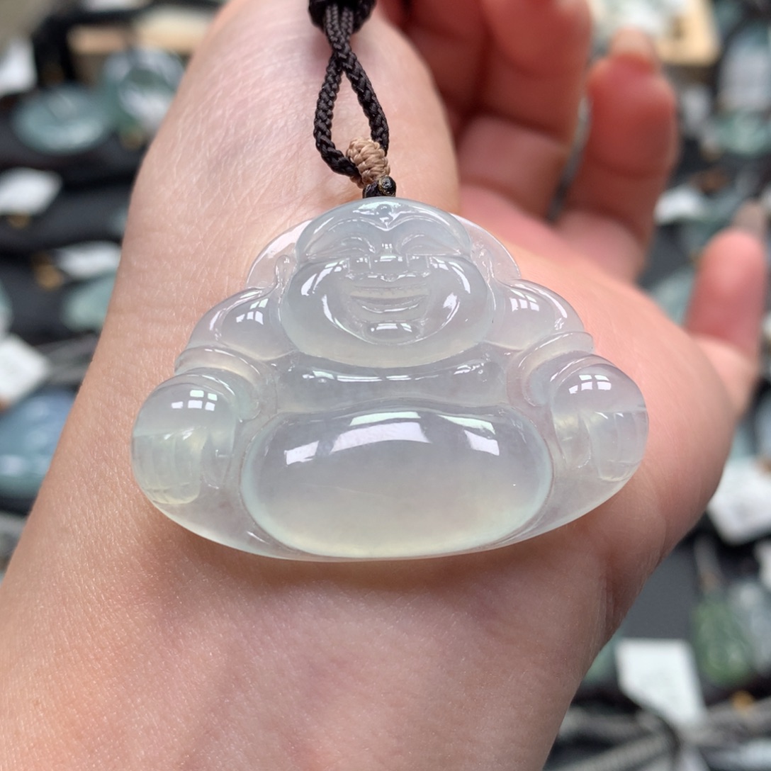 翡翠颈饰未镶嵌佛公