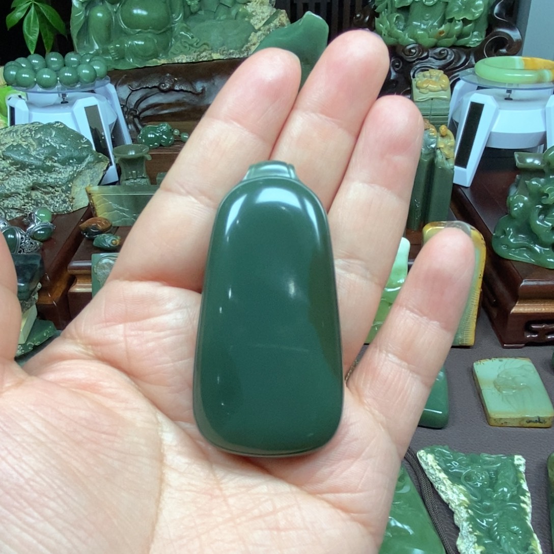 岫岩老玉（透闪石质玉）未镶嵌把件