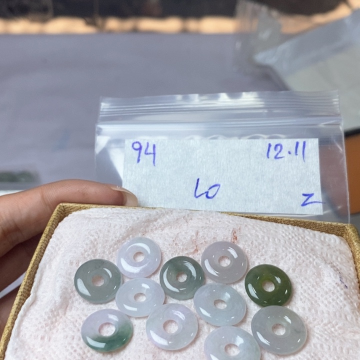 用***9定制翡翠未镶嵌不退