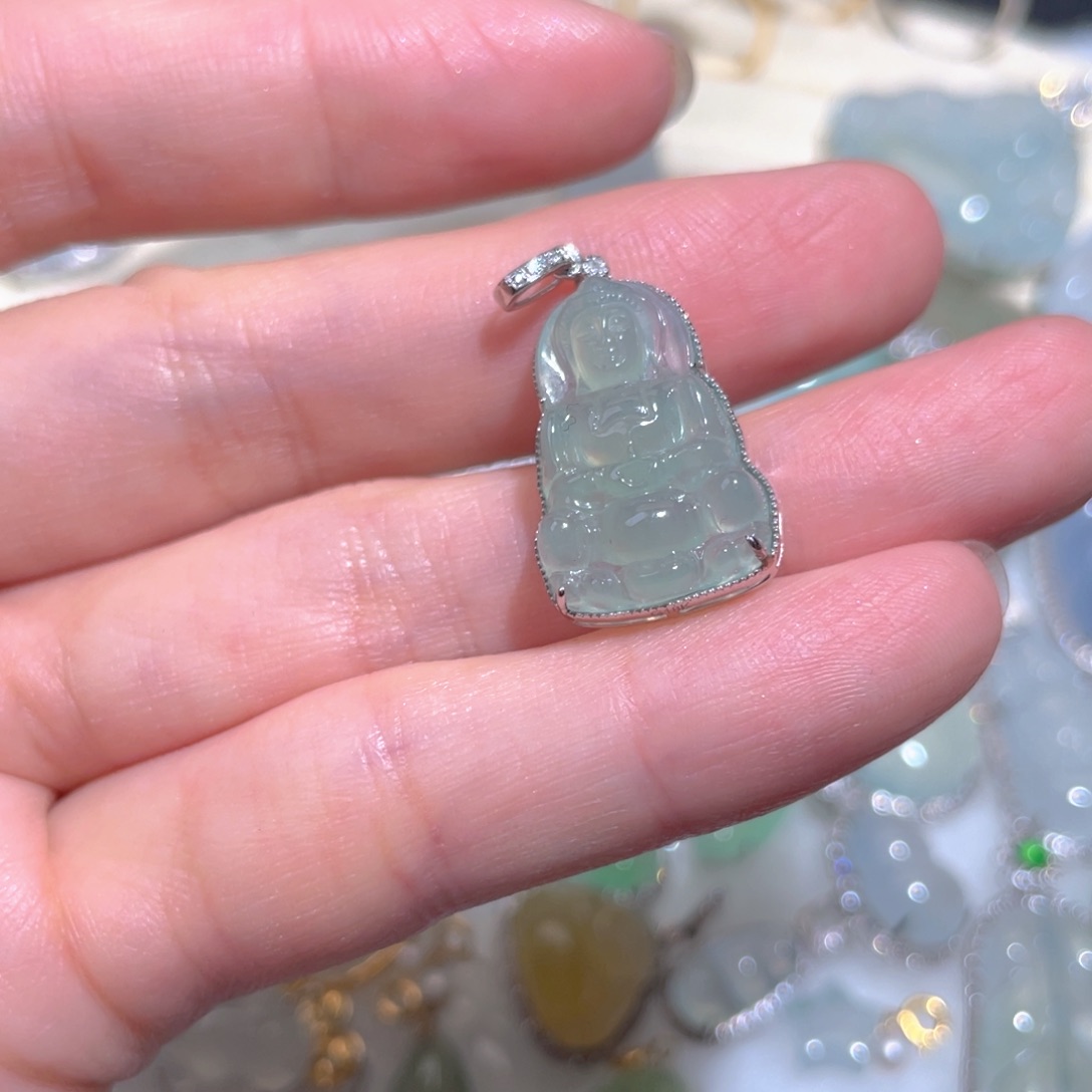 翡翠颈饰18K金镶嵌翡翠