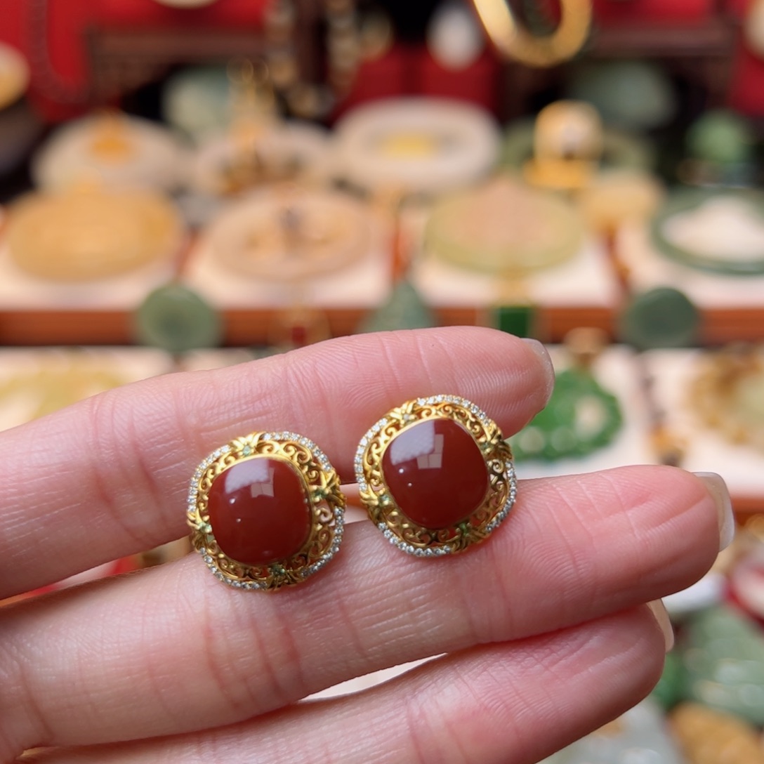 南红玛瑙耳饰18K金镶嵌