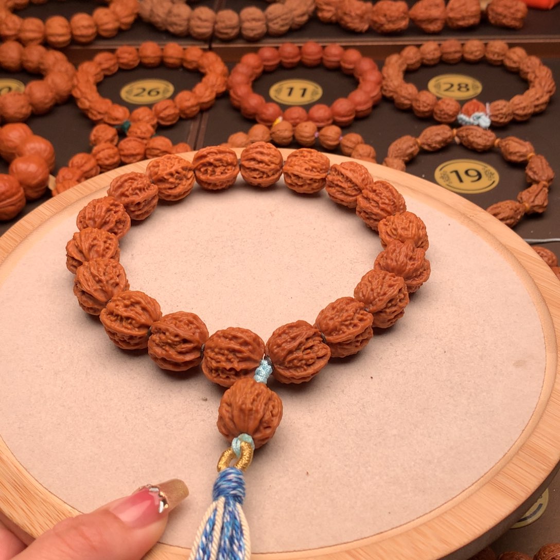 文玩核桃手串荔枝纹