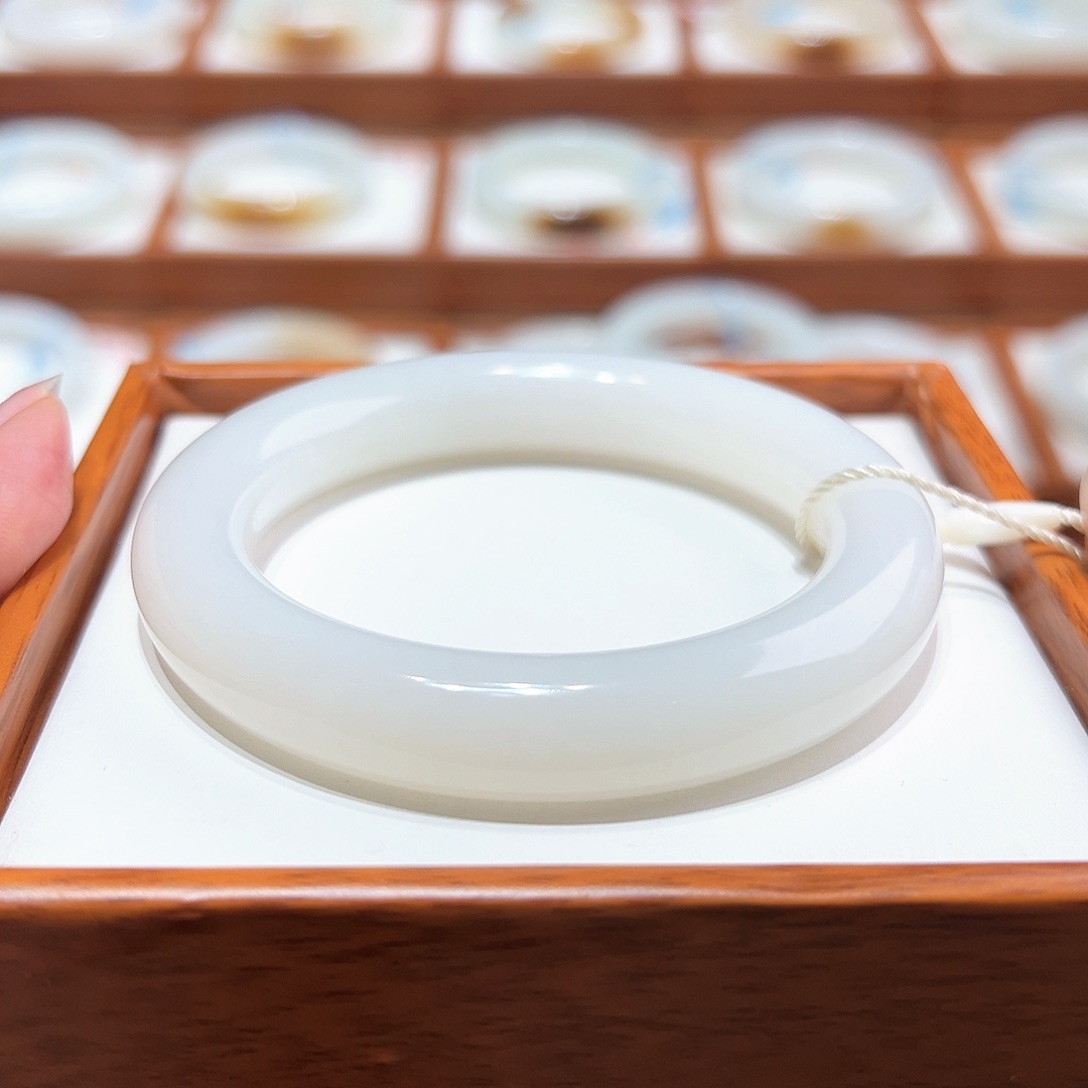 和田玉手镯54/55未镶嵌