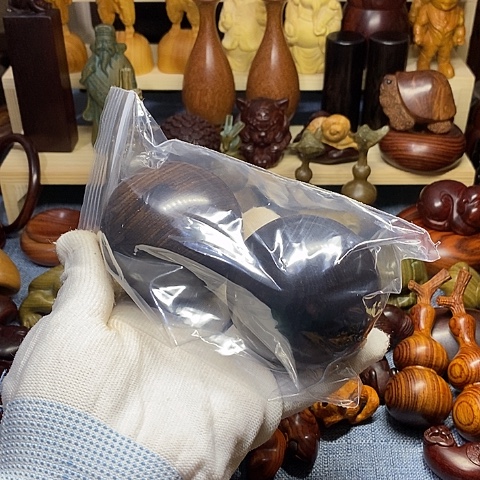 用****8紫光檀手球手把件