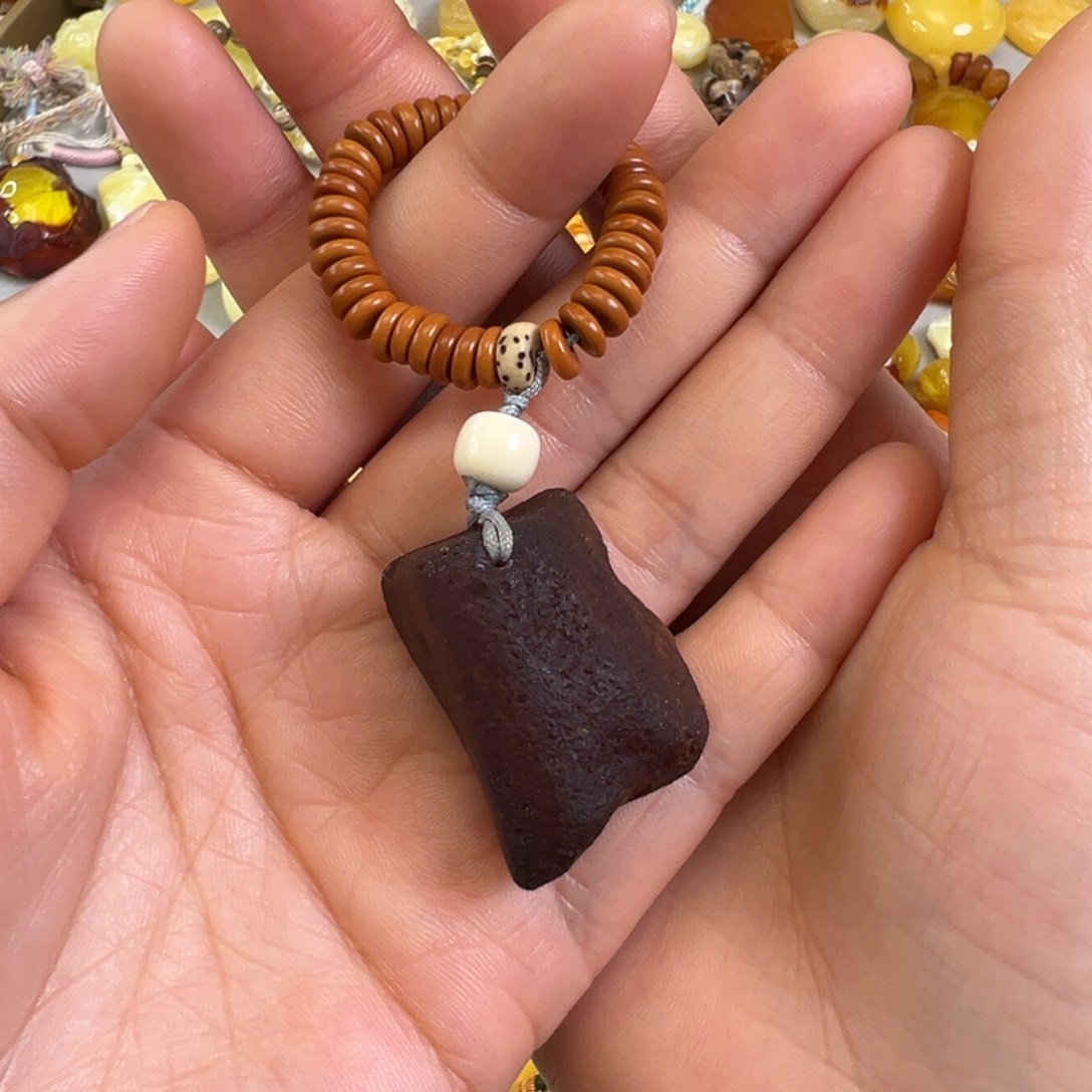 蜜蜡裸石未镶嵌蜜蜡