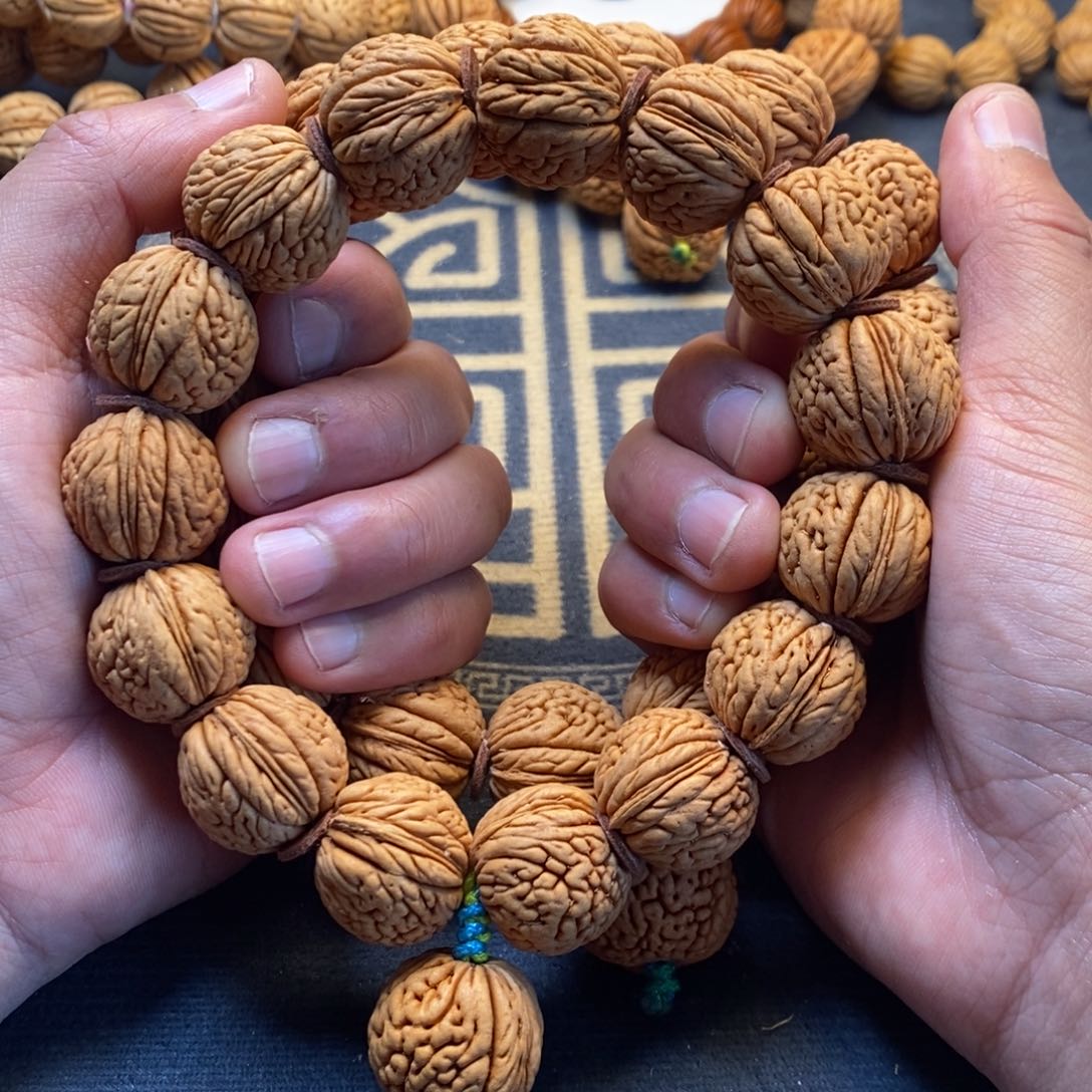 桃核吊坠龙鳞王23毕业串