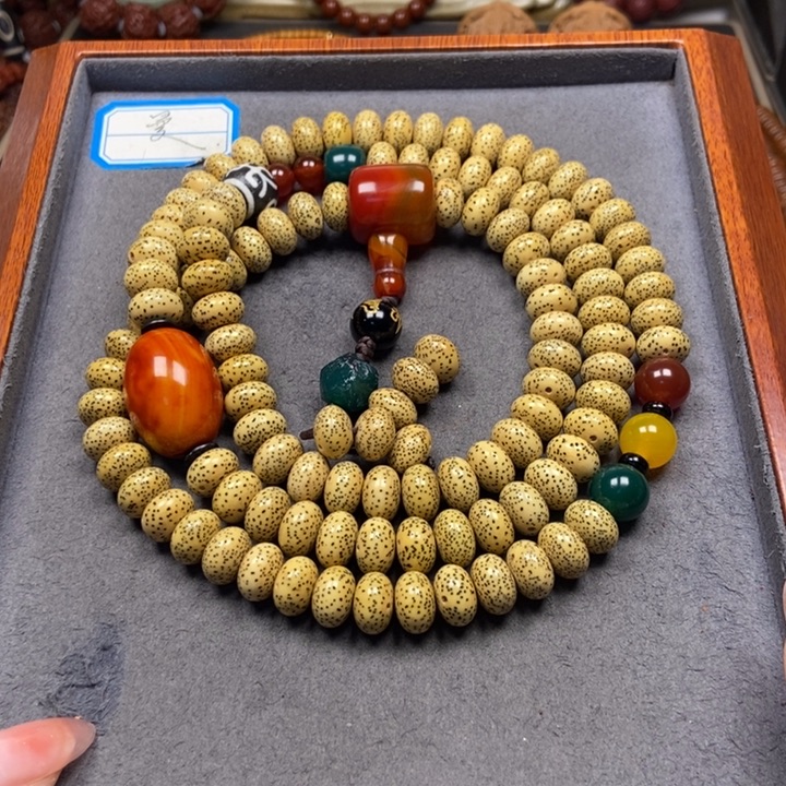 星月菩提吊坠菩提