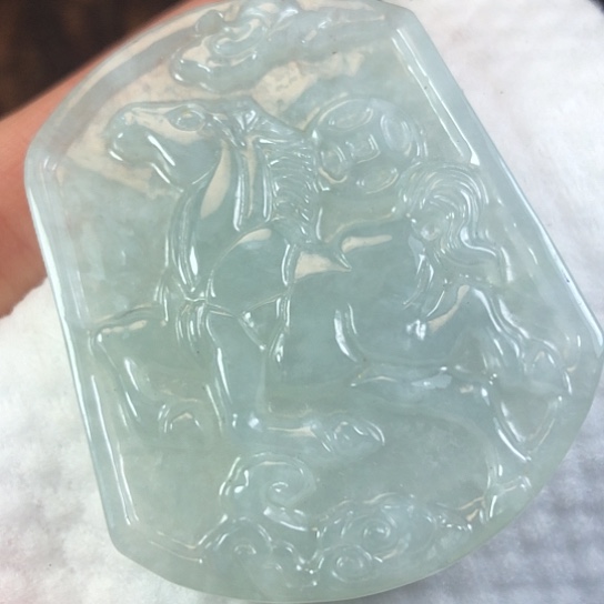 翡翠未镶嵌颈饰缅甸A货，每天下午1点半开播