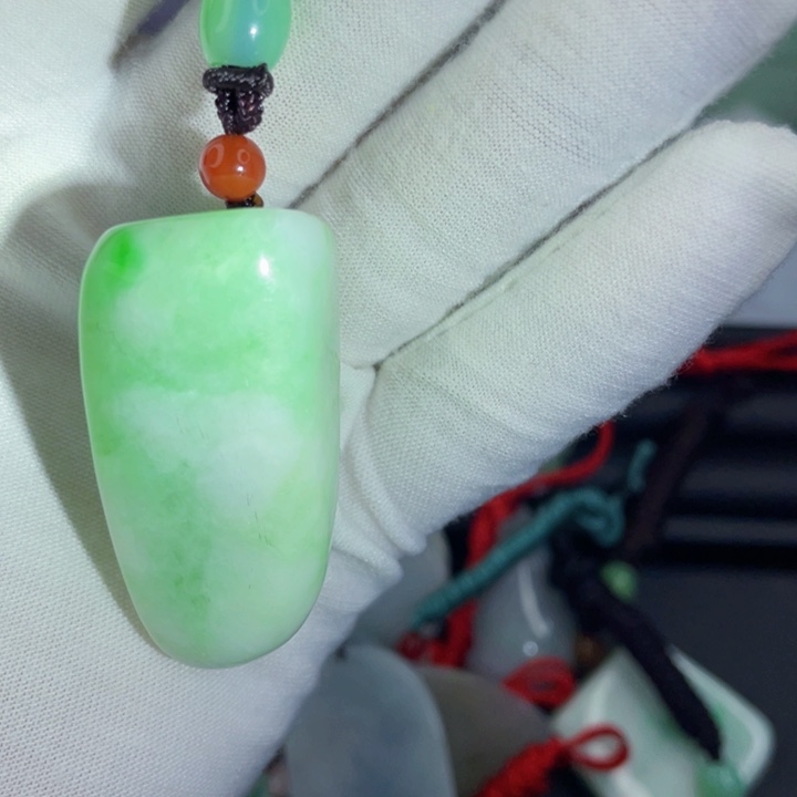 翡翠未镶嵌挂件片料