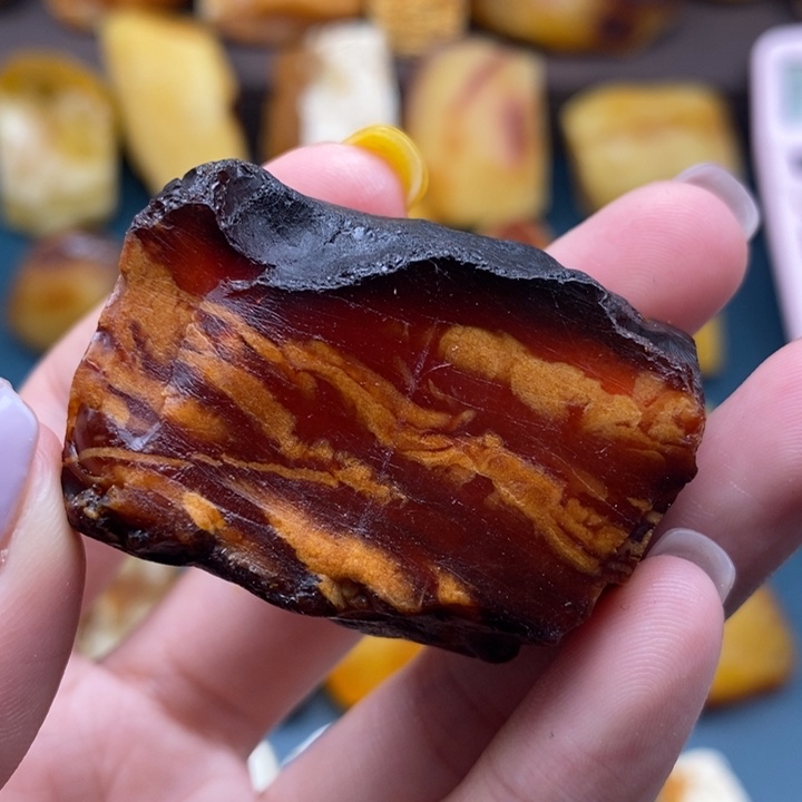 T***i定制琥珀未镶嵌蜜蜡