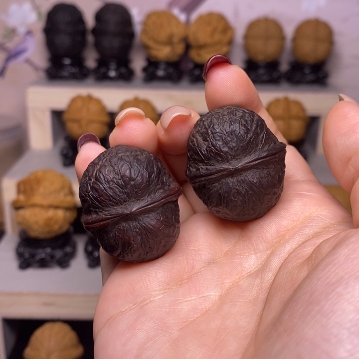 文玩核桃把件38Y—小黑球32尺