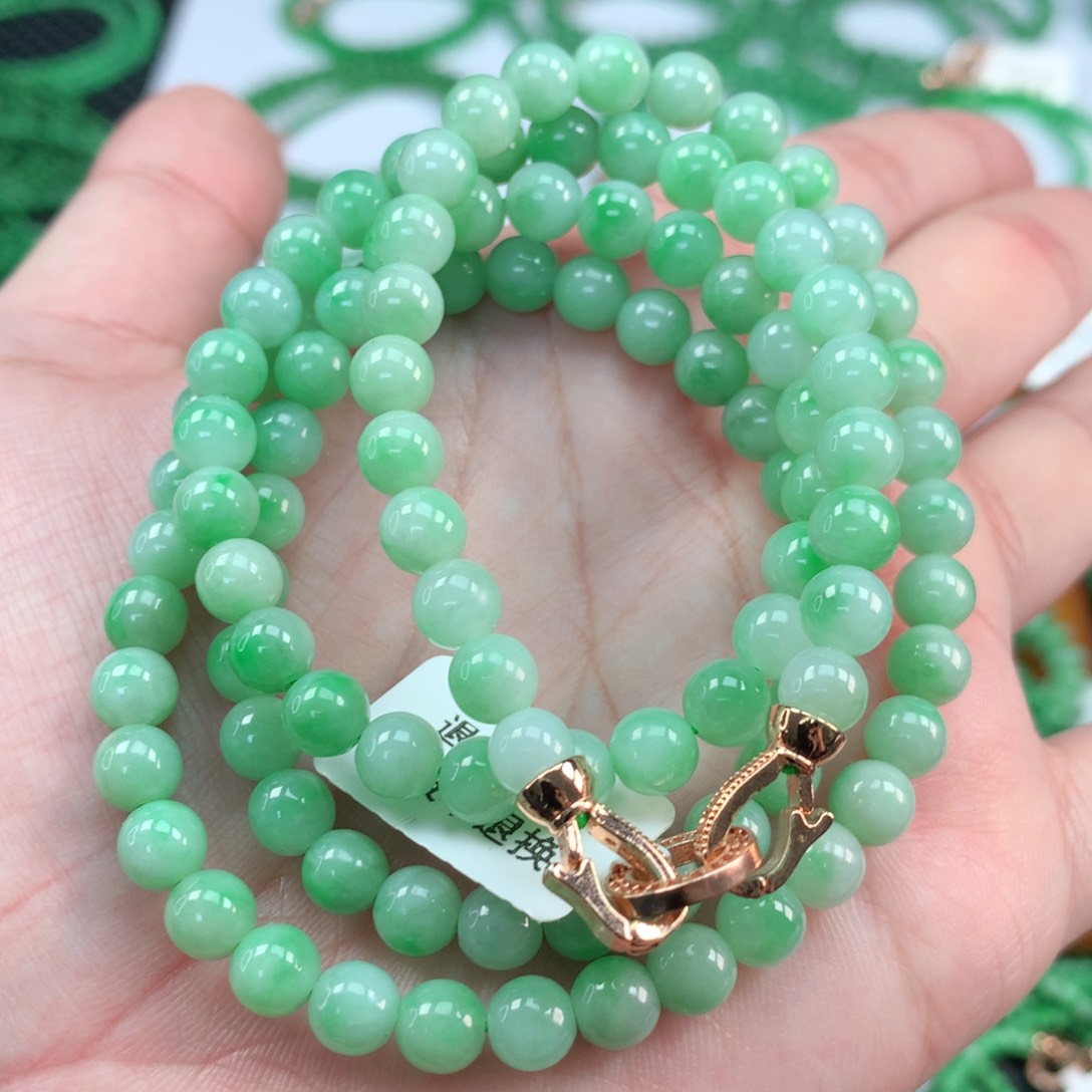 翡翠手链未镶嵌翡翠