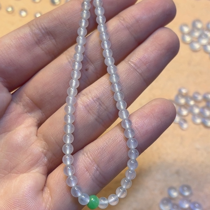 定制翡翠未镶嵌珠串