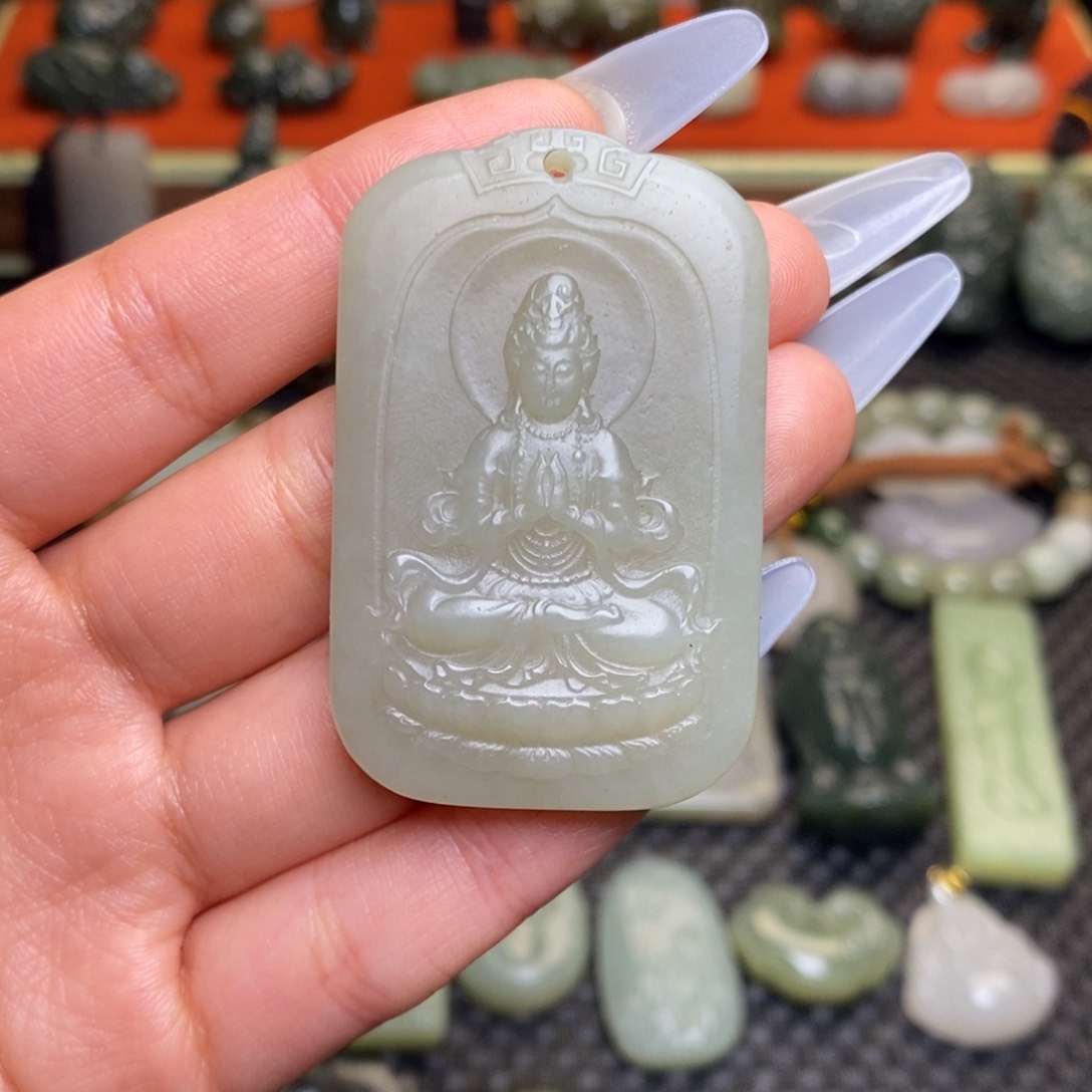 和田玉颈饰未镶嵌马*