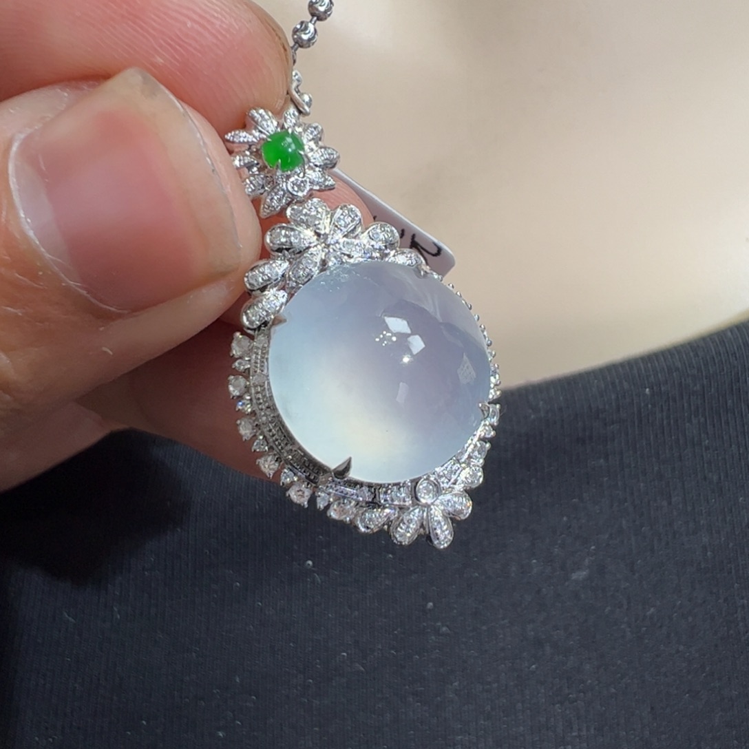 翡翠吊坠(不含链)18K金镶嵌