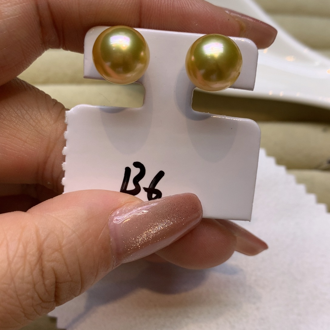 18K金镶嵌耳饰海水珍珠