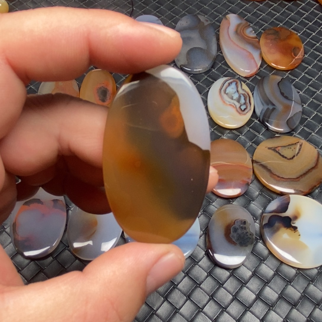 佑***9玛瑙/玉髓未镶嵌颈饰