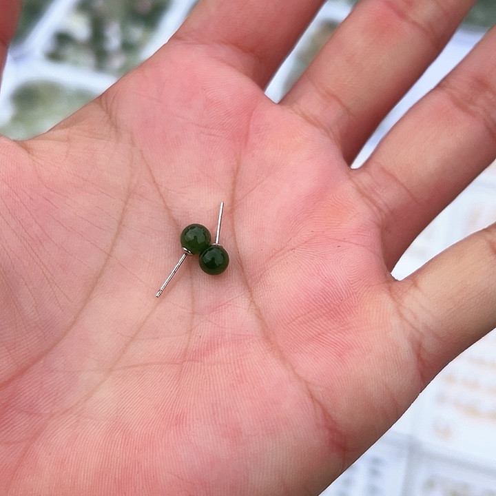 和田玉耳饰足银镶嵌