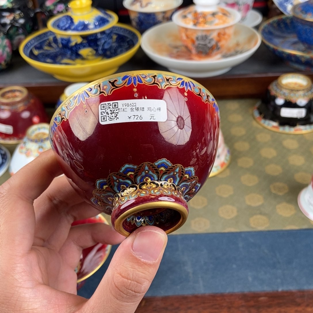 陶瓷艺术家的作品是一种