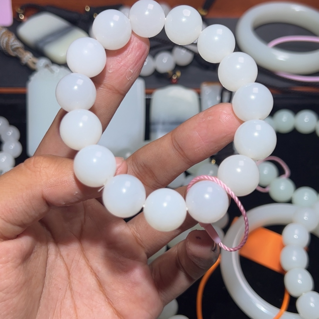 白***溪和田玉未镶嵌手链