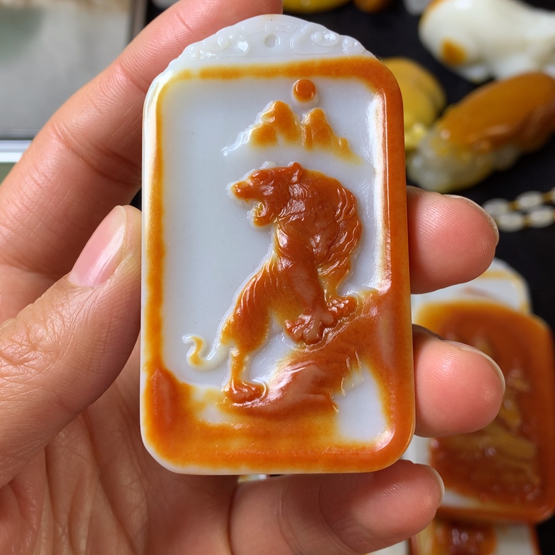 和田玉颈饰未镶嵌莫**妙