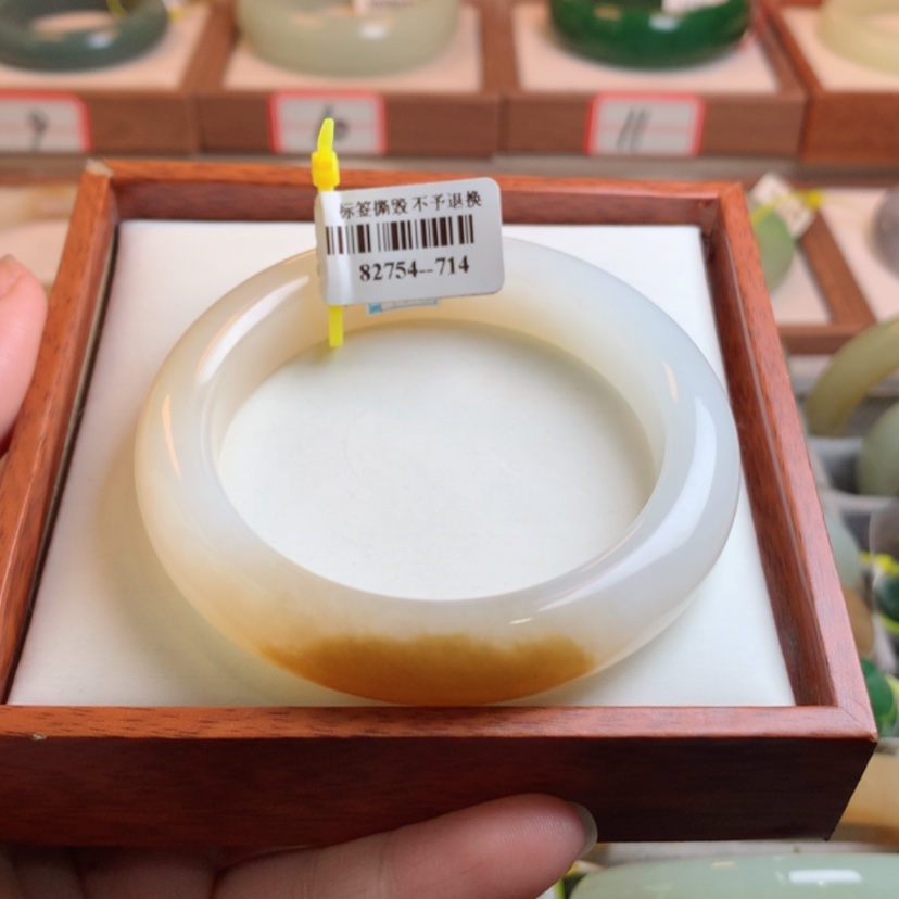 【闪购商品】和田玉手镯未镶嵌