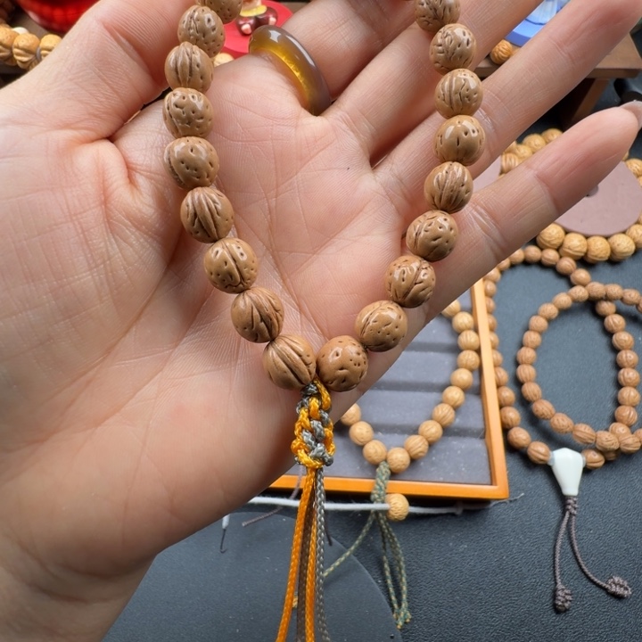 z***侠菩提籽类222222222222