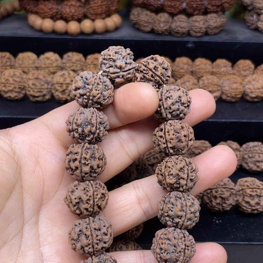 手串金刚菩提20mm古龙梅花