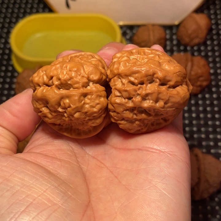 S***.把件文玩核桃四开八腿蛙王