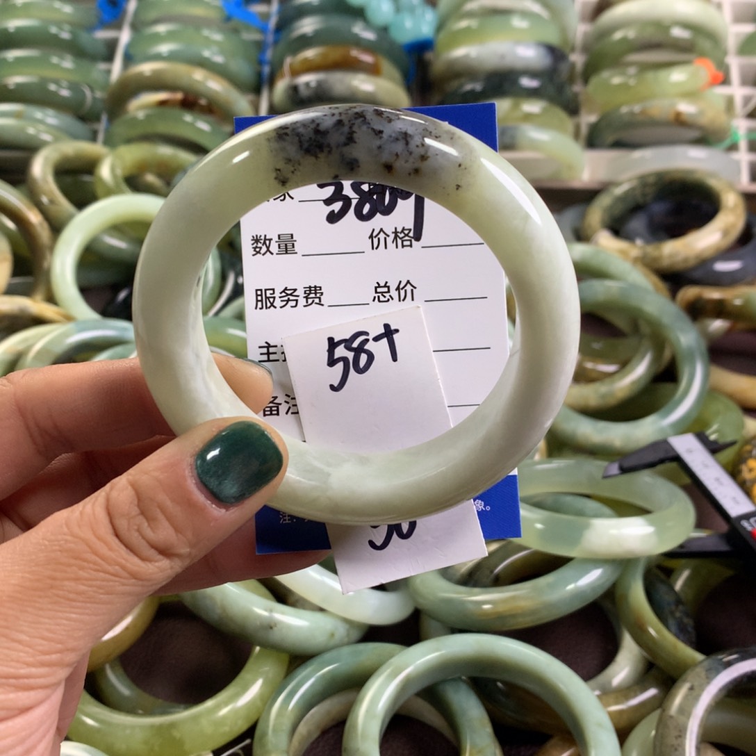 蛇纹石玉未镶嵌手镯3809