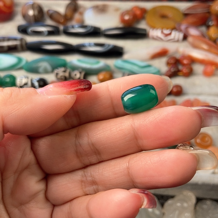 玛瑙/玉髓珠宝半成品未镶嵌绿色桶珠10mm