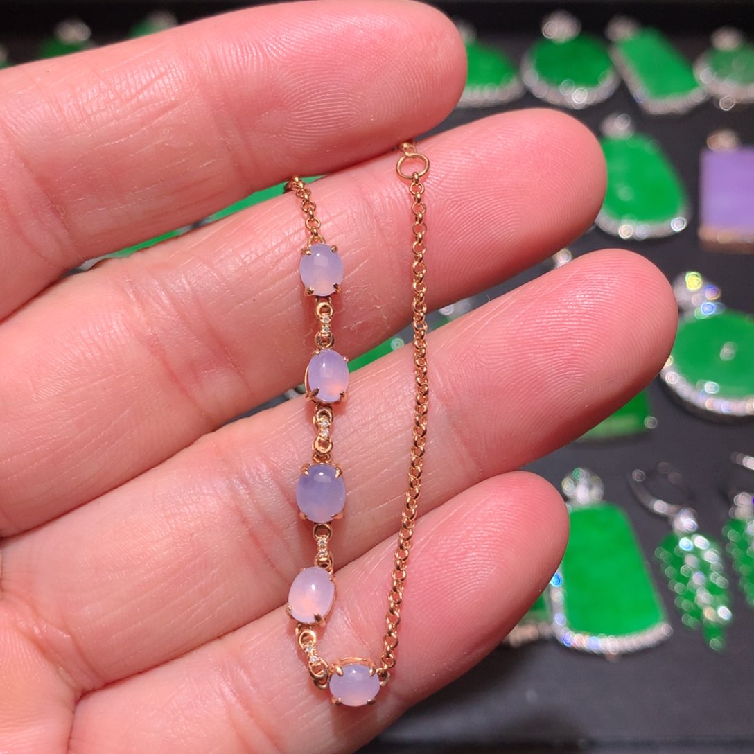 翡翠颈饰18K金镶嵌翡翠