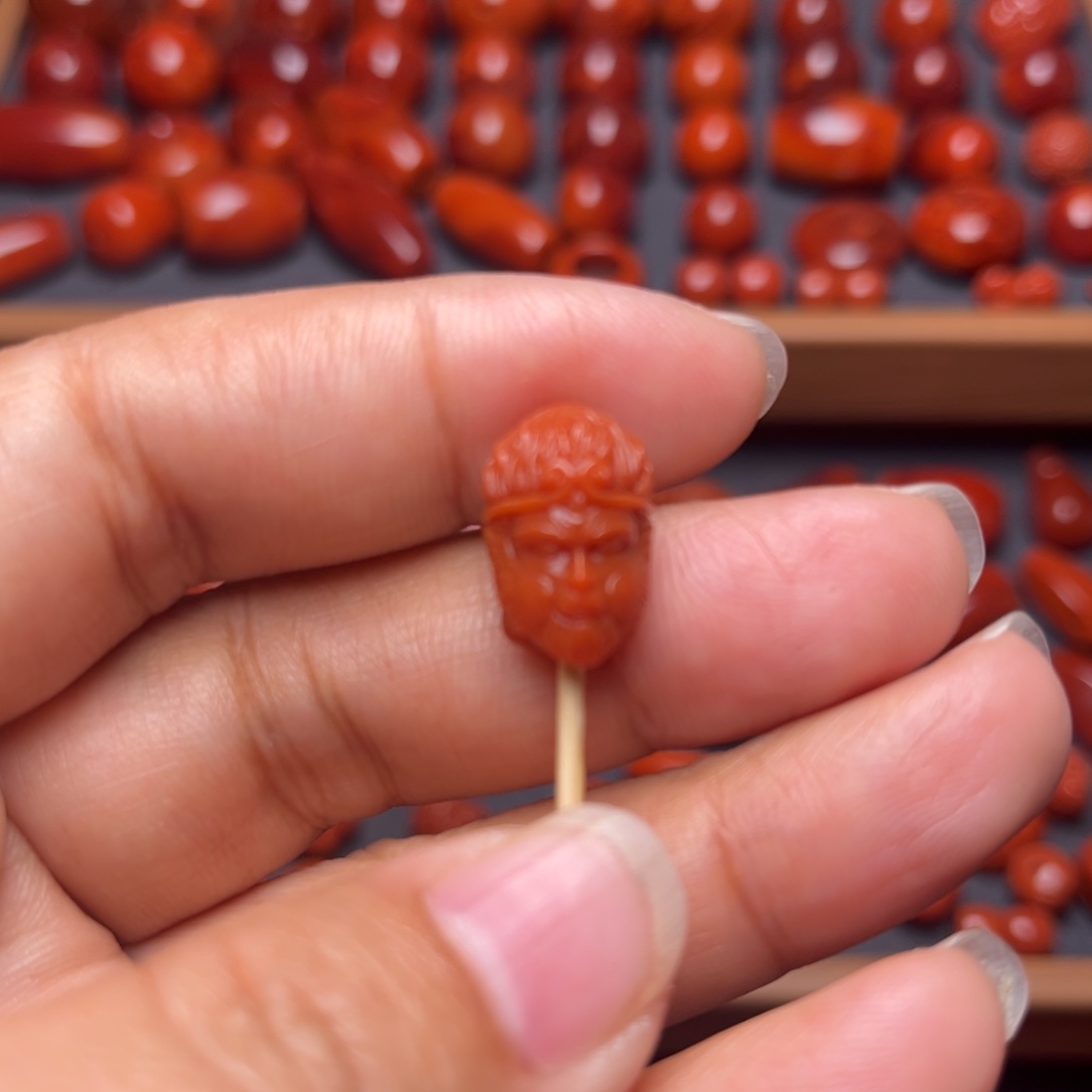 南红玛瑙配饰未镶嵌悟空配饰卡10.5mm